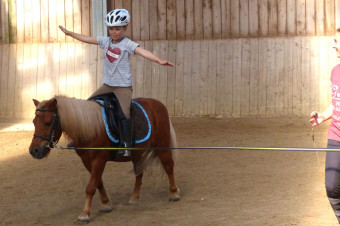 Gut Rodderhof, Reitanlage Köln – Ferienkurs mit Longenunterricht